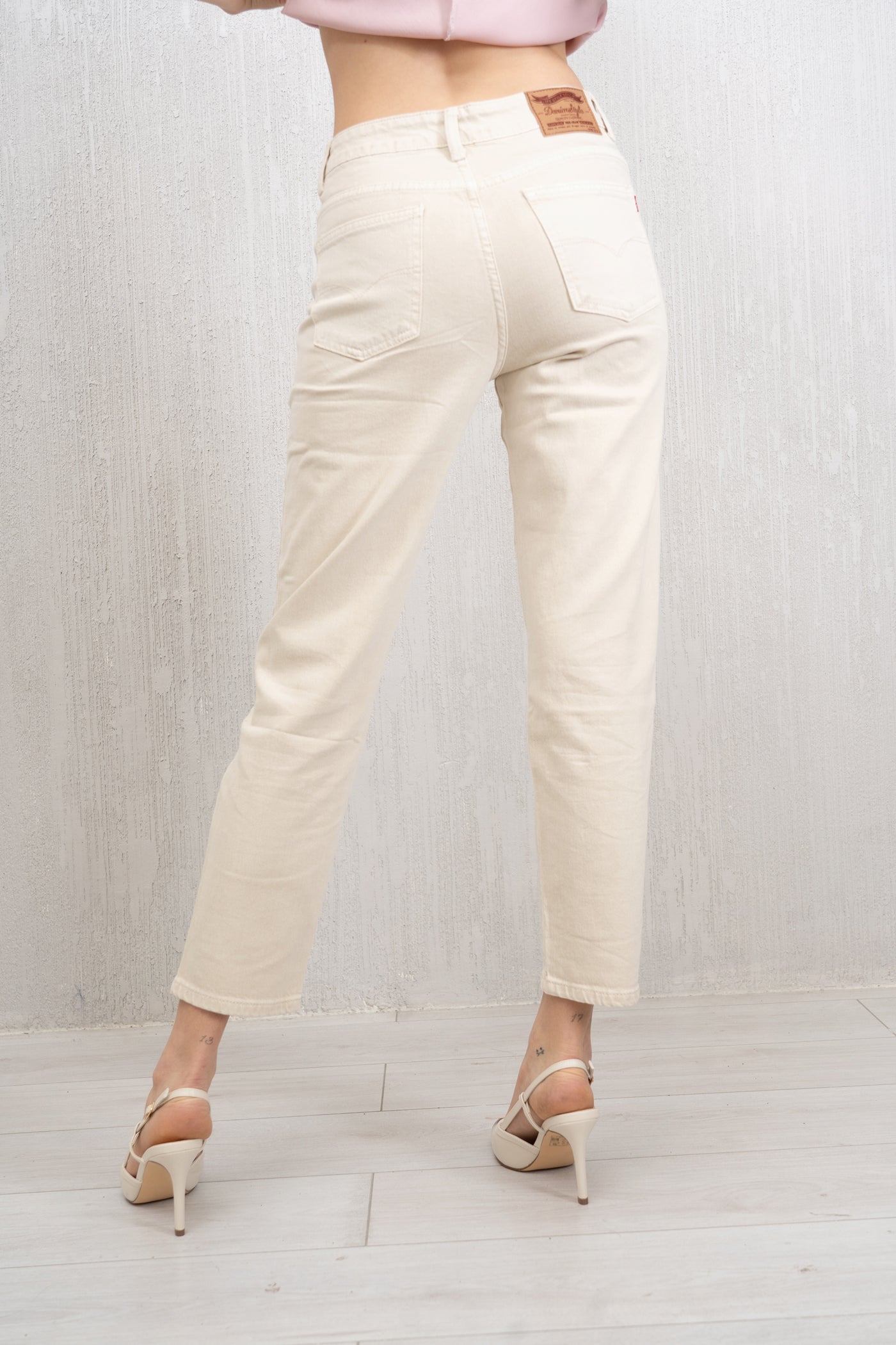 Jeans Color Mom Fit Burro