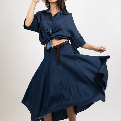 Gonna ampia effetto chambray con taglio stondato.