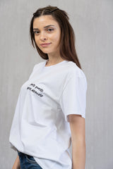 T-shirt "Spero nel miracolo" ricamata.