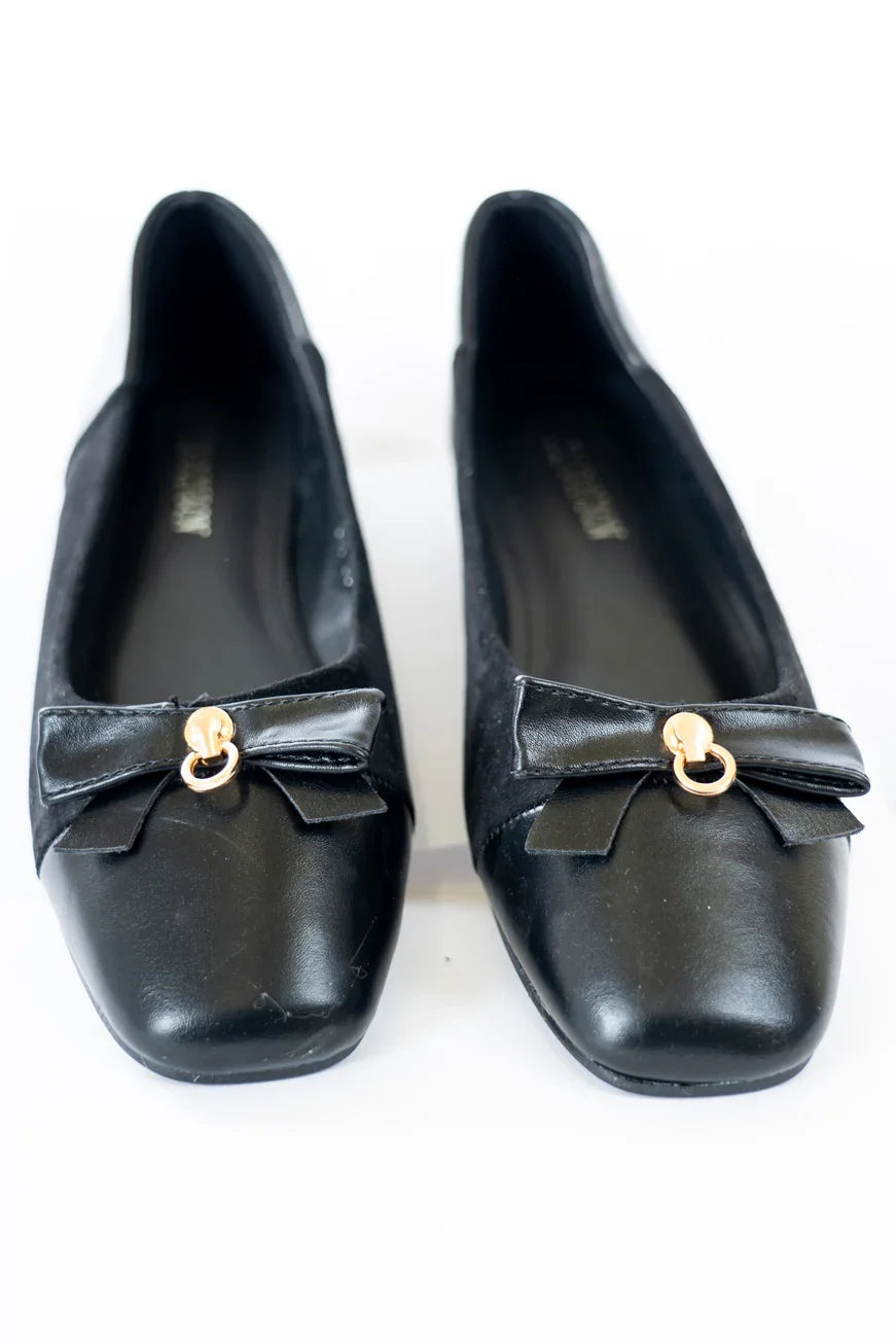 Ballerina bicolore con fiocco