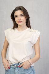 Maglia in viscosa con perle sulle spalle