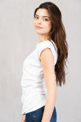 Maglia in cotone stretch con drappeggio laterale