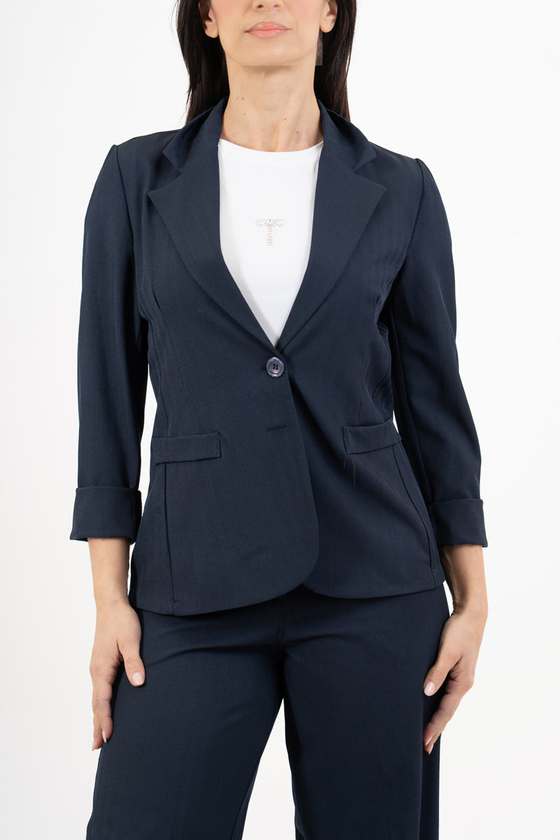 modella indossando Giacca avvitata rigata spinata blu colore Blu