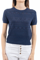 modella indossando Maglia traforata a cuori in filato leggero mezza manica colore Blu Unica