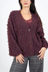 modella indossando Cardigan over in misto lana con effetto fiammato e scollo a V colore Prugna Unica