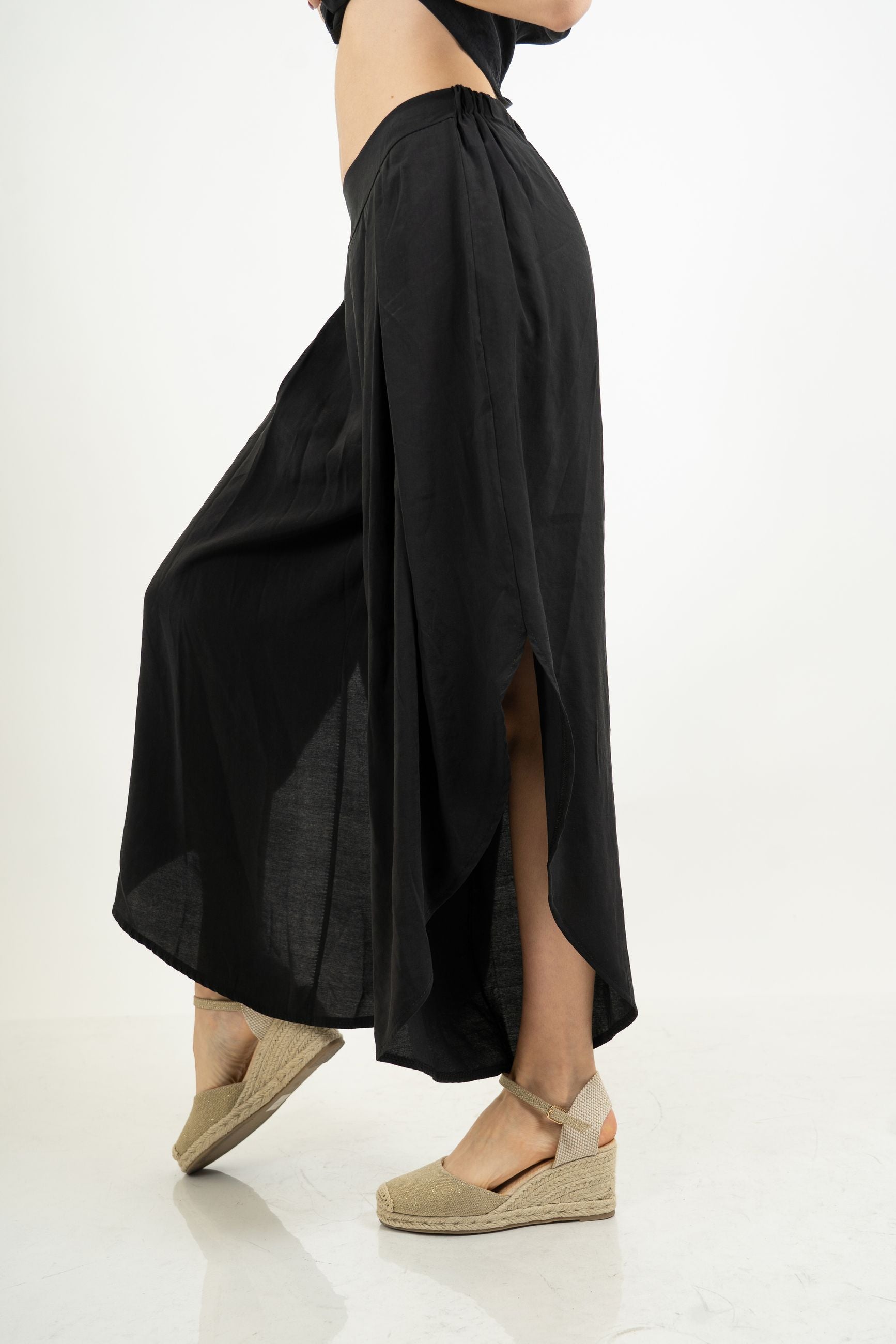 Pantalone ampio fluido in misto viscosa