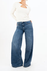 Maglia BitDetail con scollo a goccia