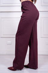 modella indossando Pantalone Elodie wide leg colore
