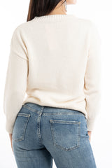 modella indossando Maglione girocollo con scritta “Ho sempre ragione” in cotone misto colore