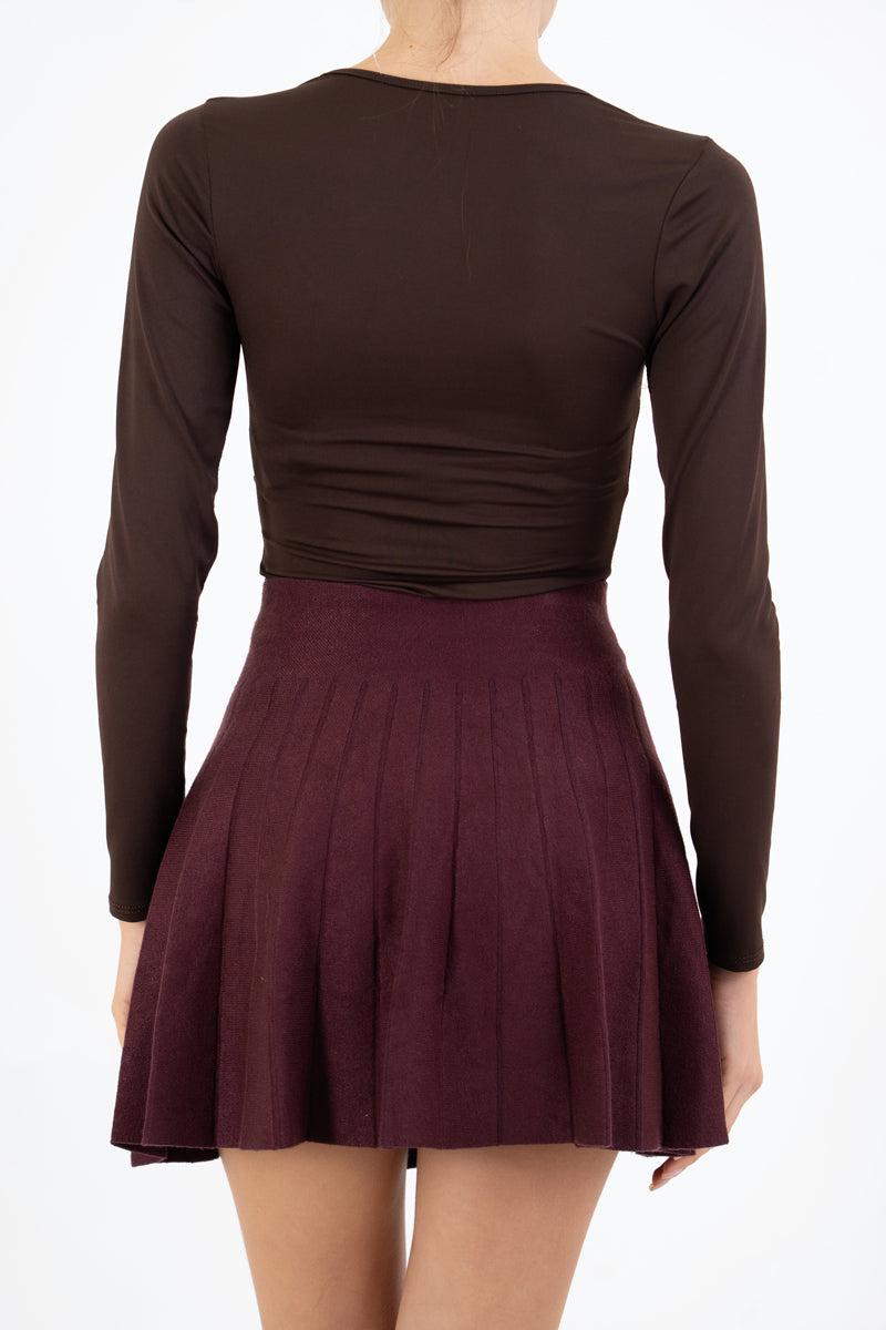 modella indossando Body LaceDream con pizzo e scollo a V colore