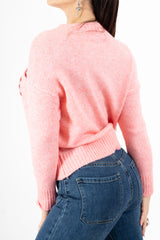 modella indossando Maglione girocollo con scritta “Ho sempre ragione” in misto lana Made in Italy colore