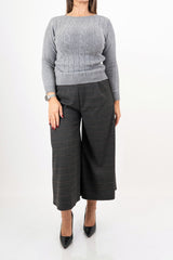 modella indossando Maglioncino SoftTrecce colore