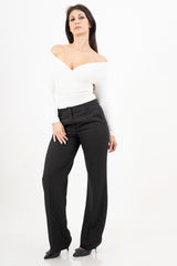 modella indossando Body con scollo portafoglio in maglina elasticizzata colore