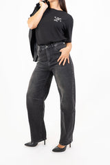 T-shirt in cotone con ricamo “mi mandi fuori di testa”