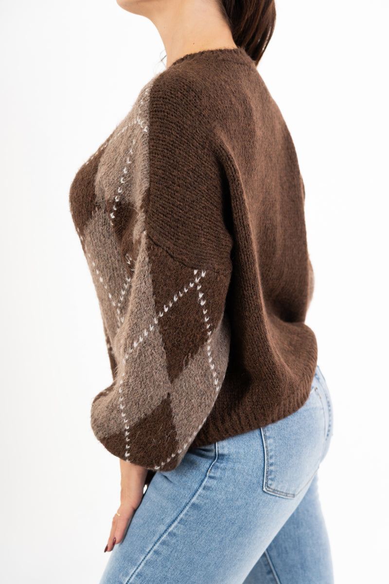 modella indossando Maglione fantasia SoftArgyle in misto lana colore