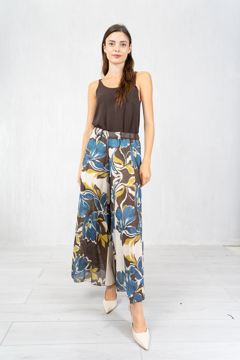 Pantagonna Jungle Bloom con shorts interno