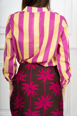 modella indossando Camicia Collo Coreana in Tencel a Righe Multicolor colore