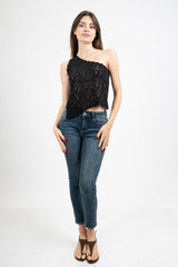 Top monospalla in uncinetto traforato misto cotone Made in Italy.