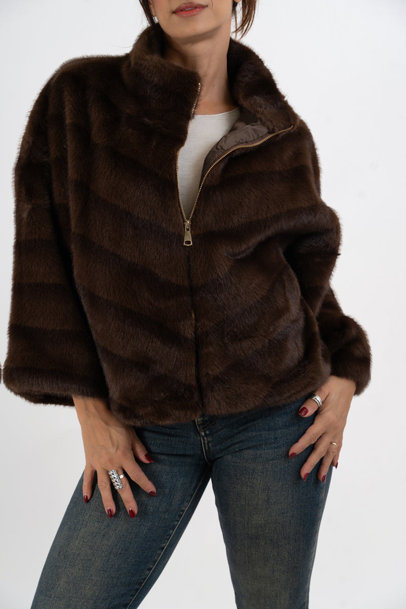 Pellicciotto Soft Stripes con zip dorata