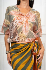 modella indossando Completo Savana colore
