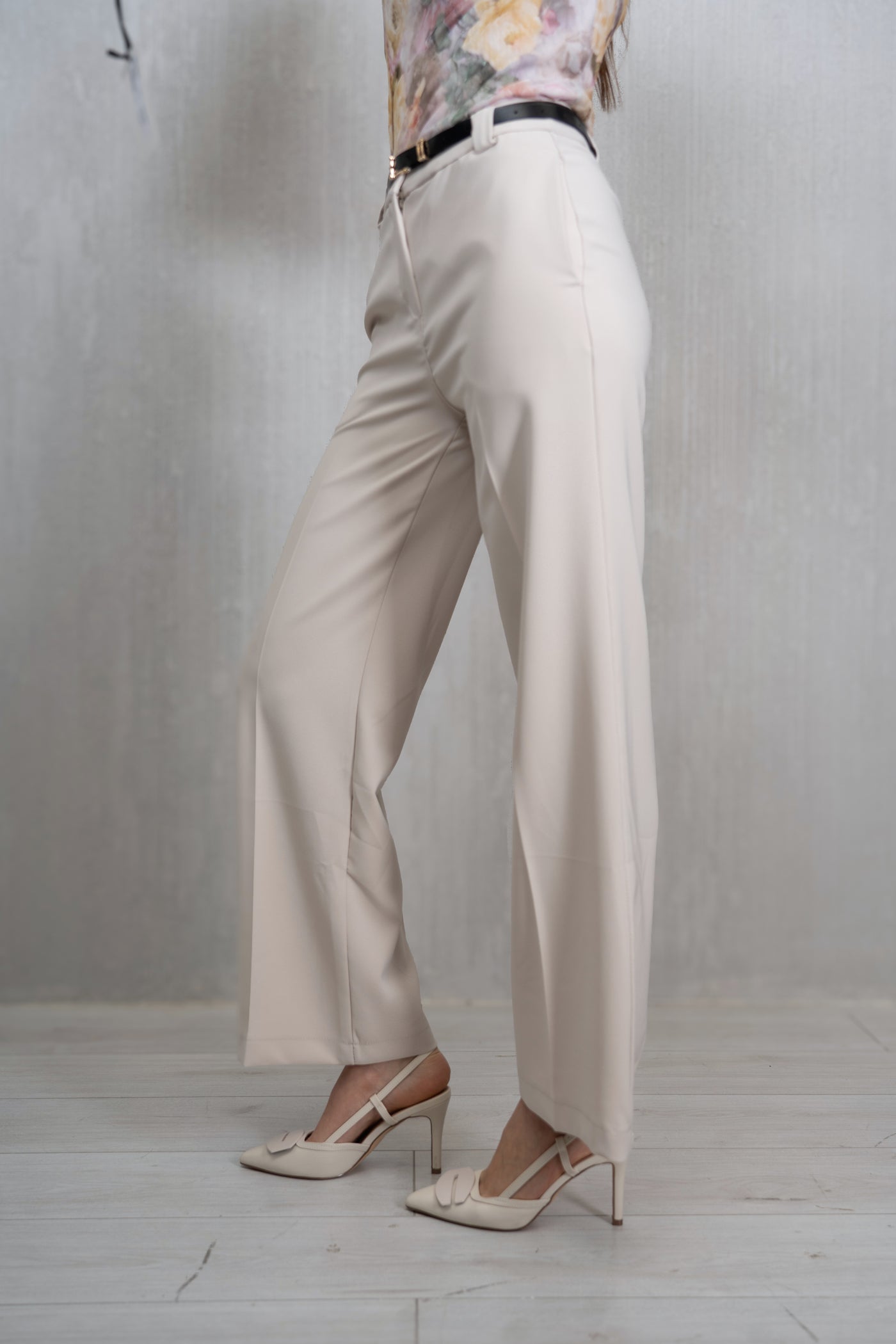 Pantalone palazzo in Tessuto Tecnico Elasticizzato Beige