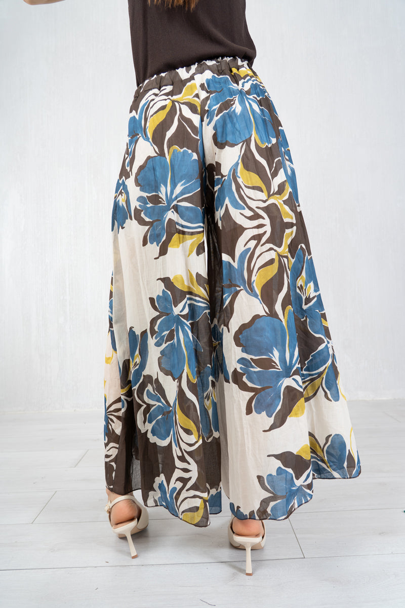 Pantagonna Jungle Bloom con shorts interno