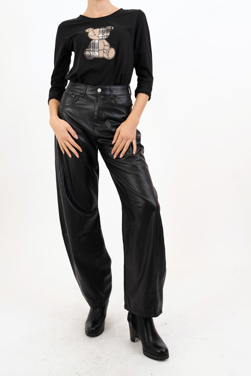 modella indossando Maglia TeddyMood in cotone elasticizzato colore