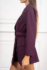 modella indossando Tutina Blazer Ardelle colore