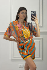 modella indossando Completo Serengeti colore
