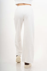 modella indossando Pantalone palazzo in felpa elasticizzata con coulisse colore