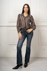 modella indossando Camicia Aldwych colore