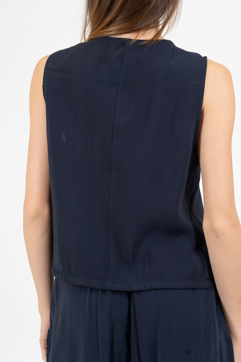 Gilet incrociato in misto viscosa.