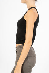 Top scollo all’americana in filato leggero