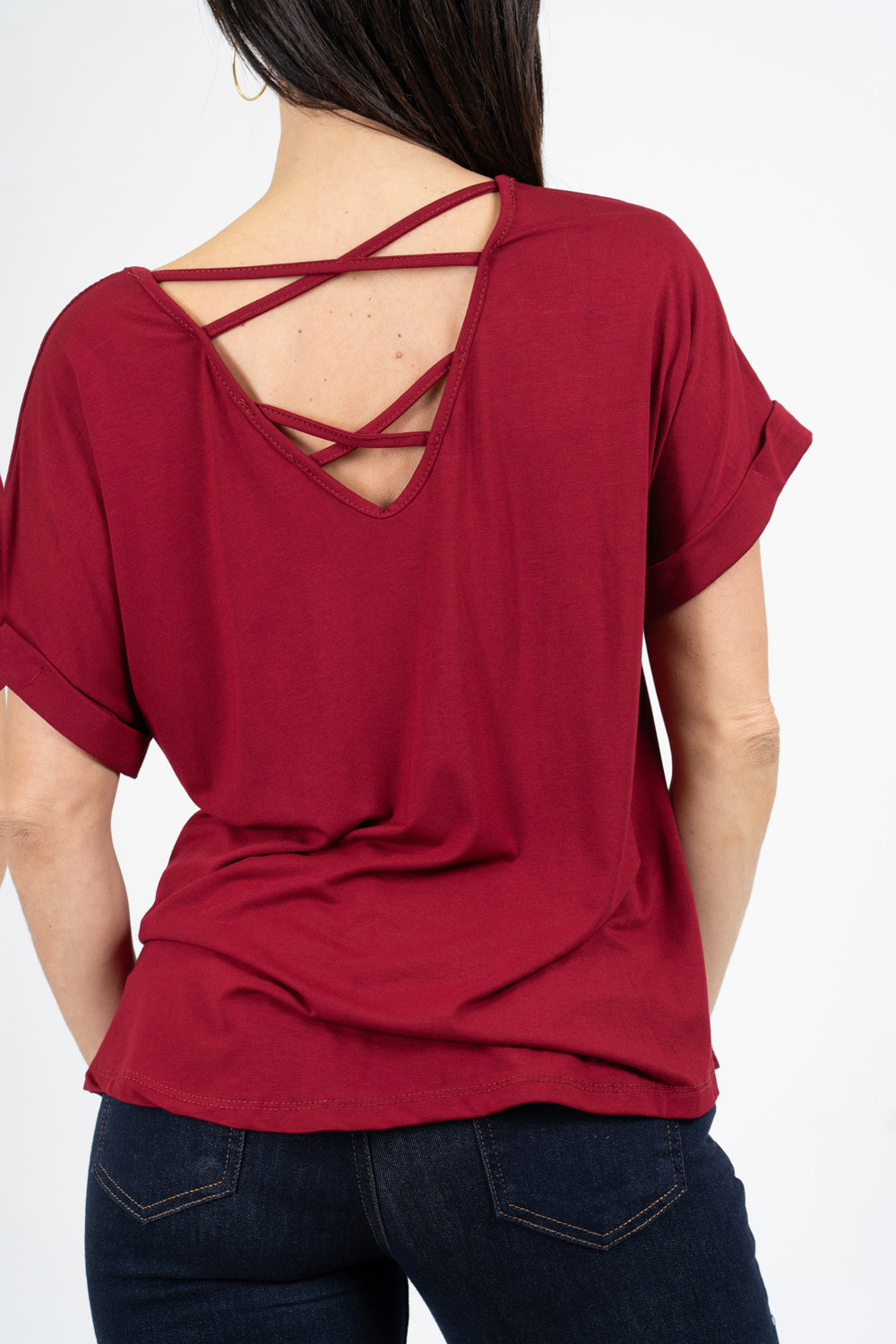 Maglia ampia in viscosa elasticizzata con scollo a V e incrocio sul retro.