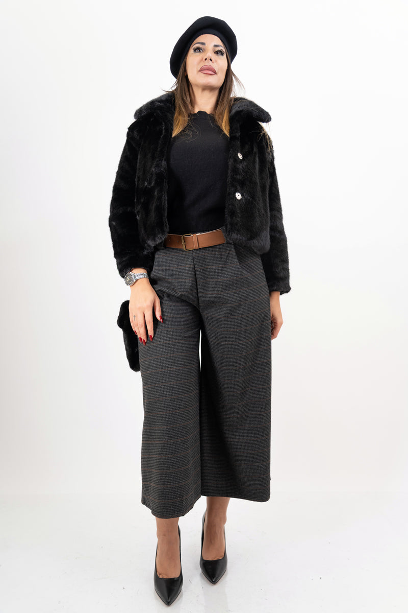 modella indossando Béret SoftTouch 95 colore