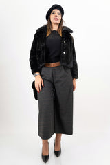 modella indossando Béret SoftTouch 95 colore