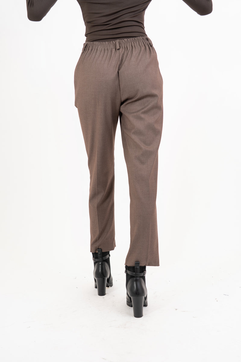 Pantalone CityLine slim fit in poliviscosa fango