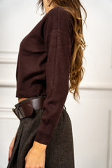 modella indossando Maglia Mirelle boxy in misto viscosa colore