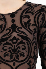 modella indossando Maglia rete VelvetLight colore