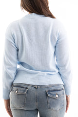 modella indossando Maglia over misto cotone con scritta ricamata “No Vabbé” colore