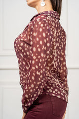 modella indossando Camicia Kalahari colore