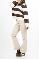 modella indossando Maglia a righe in misto lana modello polo Made in Italy colore