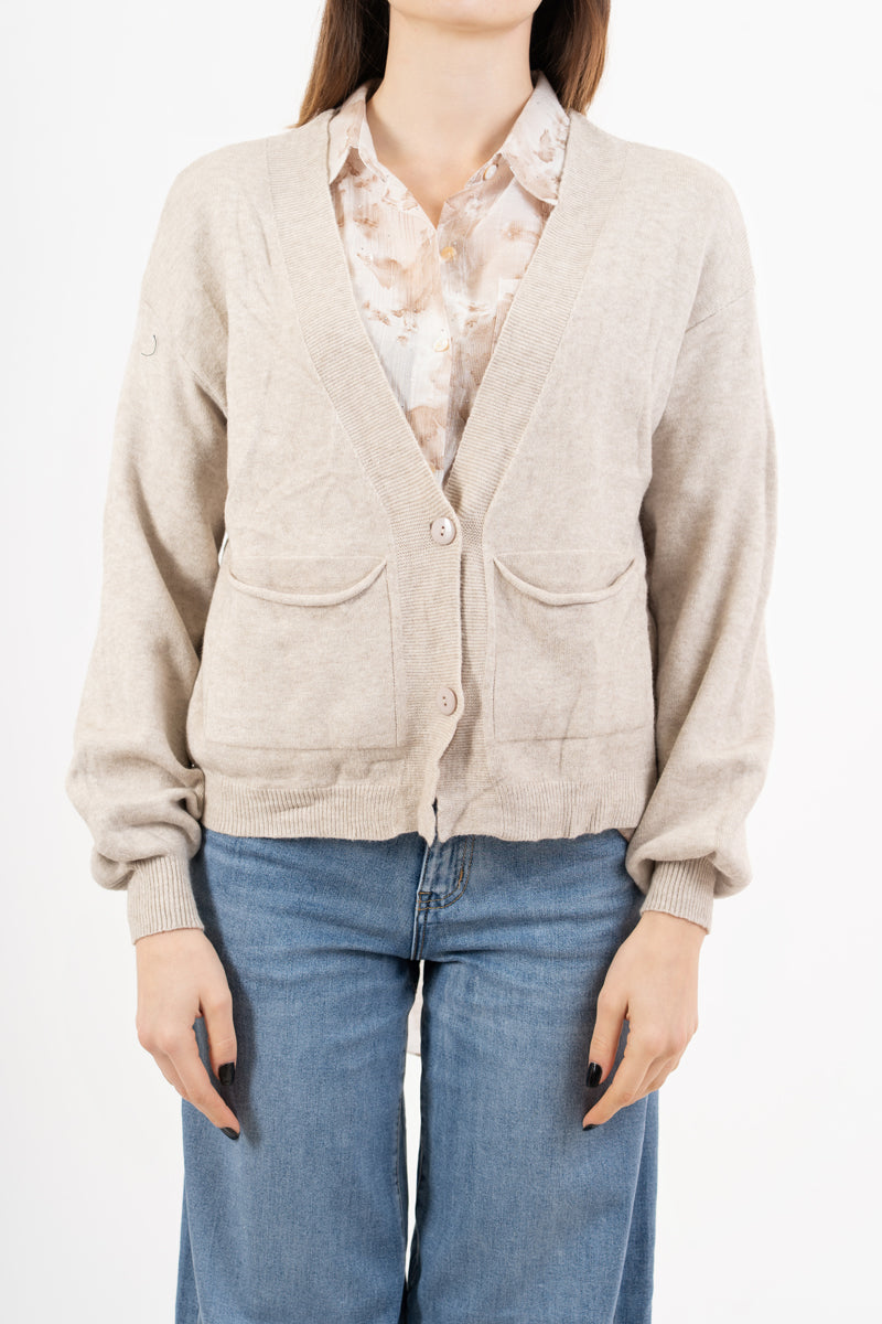 modella indossando Cardigan ampio con scollo a V e maniche a palloncino colore Beige-Melange Unica