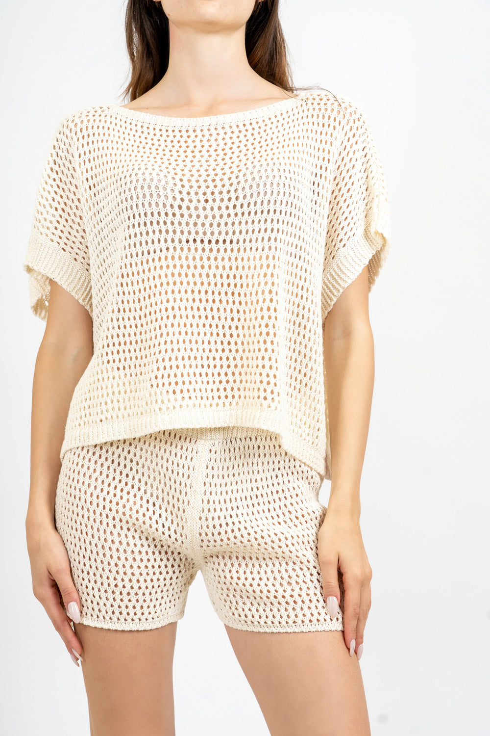 Completo rete crochet con shorts.