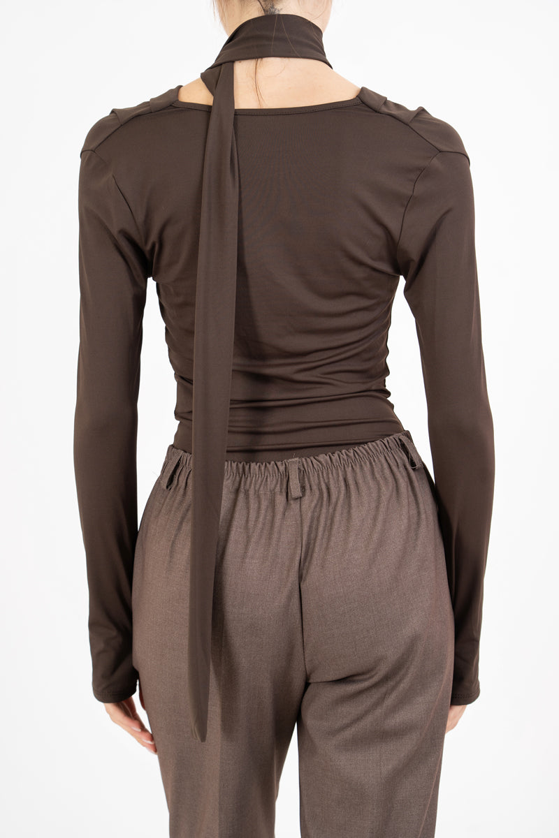 Maglia DrapeLuxe con fusciacca al collo