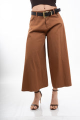 Pantagonna cuoio midi ampia in cotone elasticizzato con cintura inclusa.