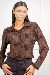 modella indossando Camicia Floris colore Marrone Unica