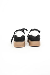 Sneakers in camoscio ed ecopelle nere con suola in gomma