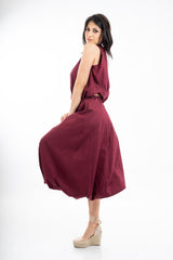modella indossando Gonna a palloncino in cotone leggero con elastico in vita colore