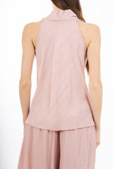 modella indossando Top lungo a fazzoletto con scollo sciallato in viscosa EasyWave no stiro colore